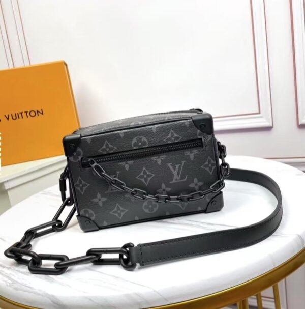 LOUIS VUITTON SOFT TRUNK